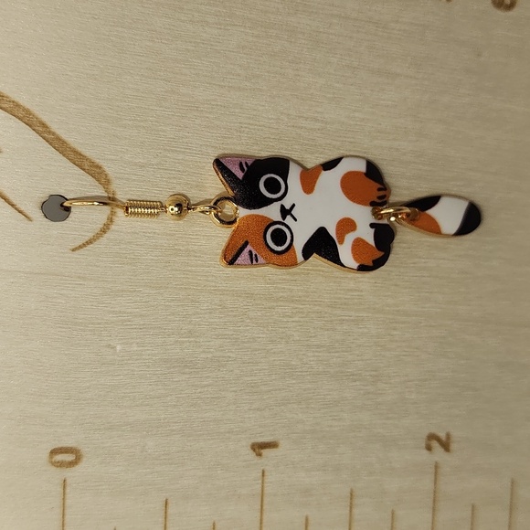 Cute Cat Earrings - Picture 5 of 5
